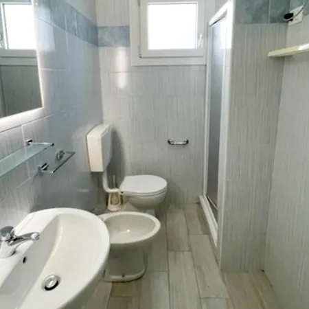 Spacious Italian Near *
