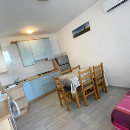 Spacious Italian Near * Розолина-Маре