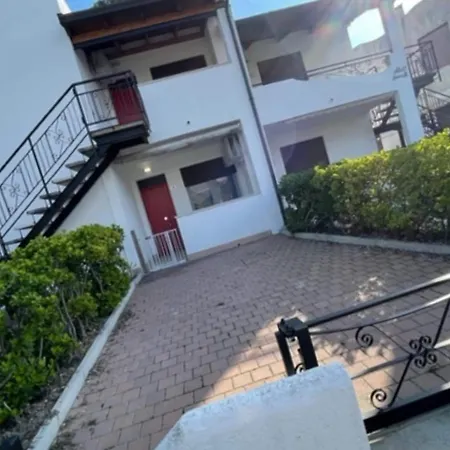 Апартаменты Spacious Italian Near Розолина-Маре